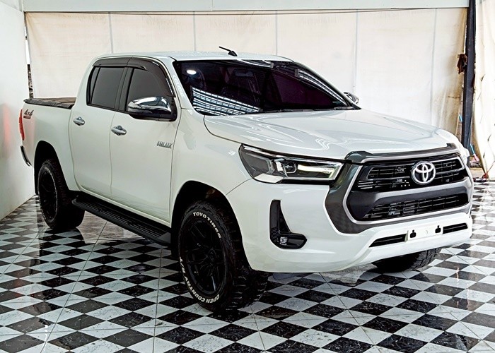 Used 5
                    TOYOTA
                     for Sale Image