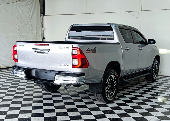 Used 7
                    TOYOTA
                     for Sale Image