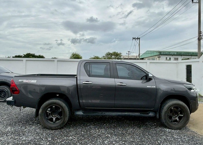 Used 5
                    TOYOTA
                     for Sale Image